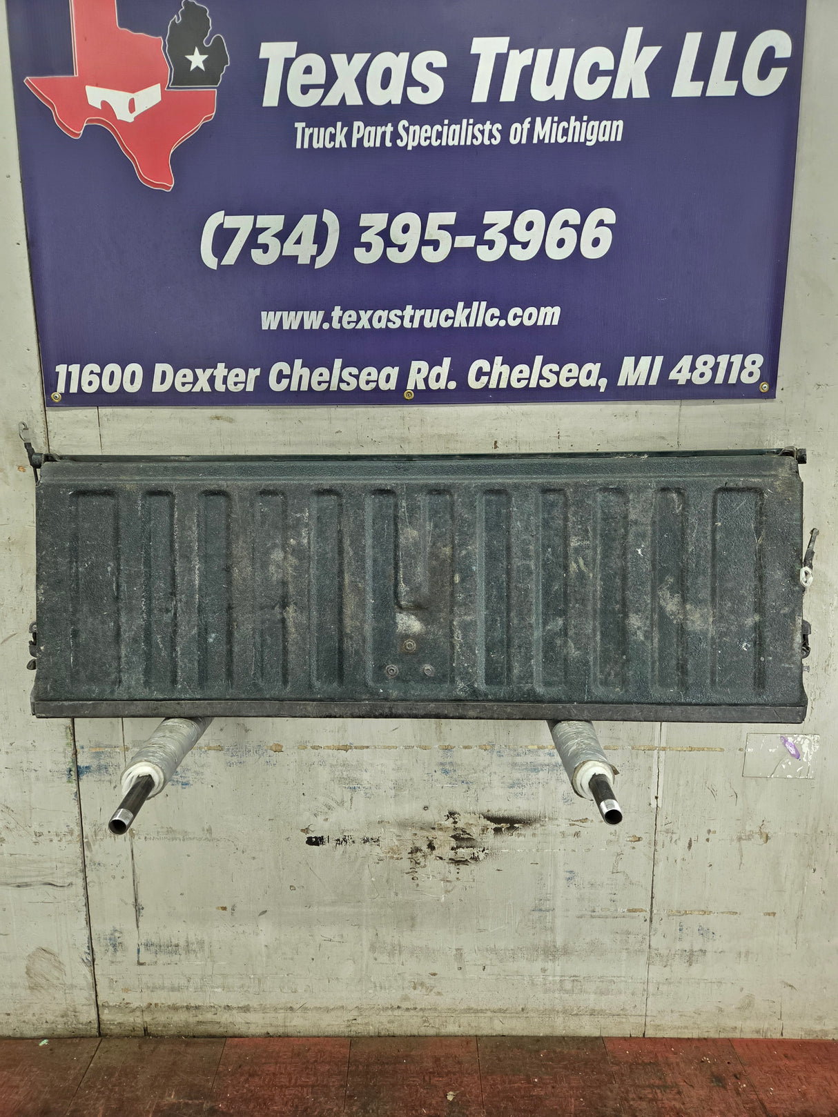 1999-2007 Chevrolet Silverado / GMC Sierra 1500 2500 3500 Tailgate