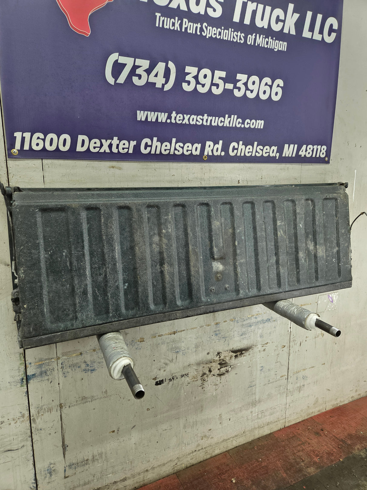 1999-2007 Chevrolet Silverado / GMC Sierra 1500 2500 3500 Tailgate