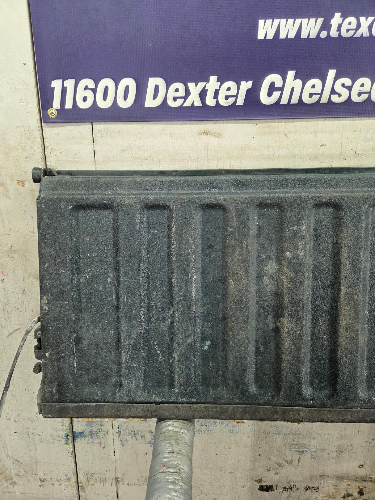 1999-2007 Chevrolet Silverado / GMC Sierra 1500 2500 3500 Tailgate