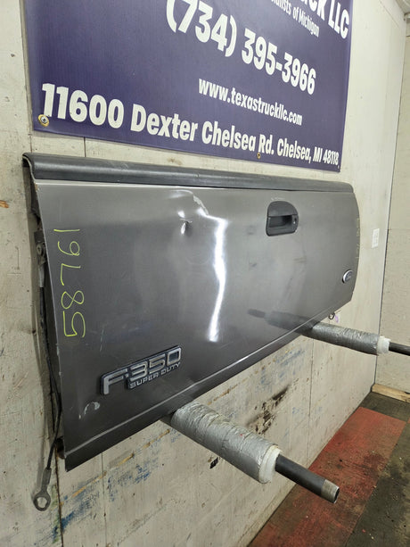 1997-2003 F150 / 1999-2007 Ford F250 F350 F450 F550 Super Duty Tailgate