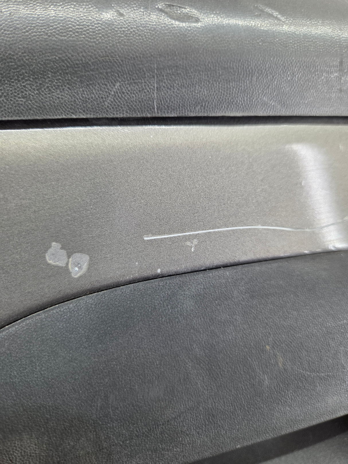 1997-2003 F150 / 1999-2007 Ford F250 F350 F450 F550 Super Duty Tailgate