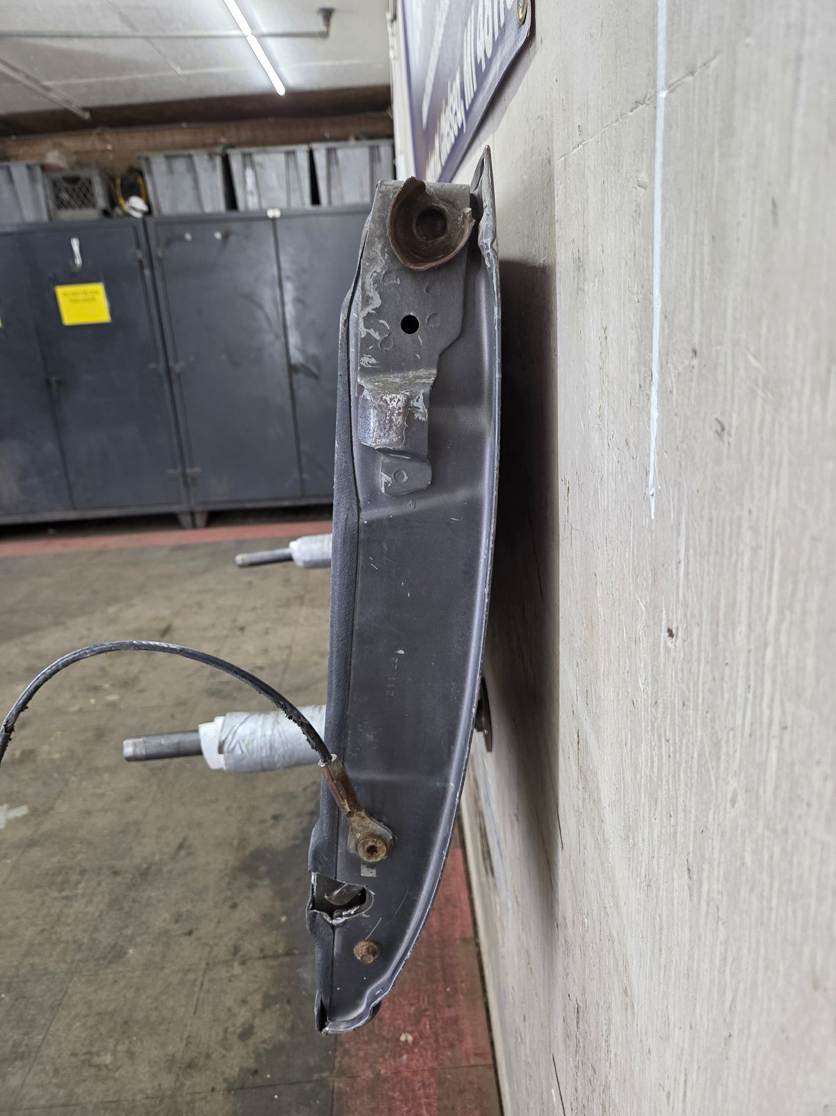 1997-2003 F150 / 1999-2007 Ford F250 F350 F450 F550 Super Duty Tailgate