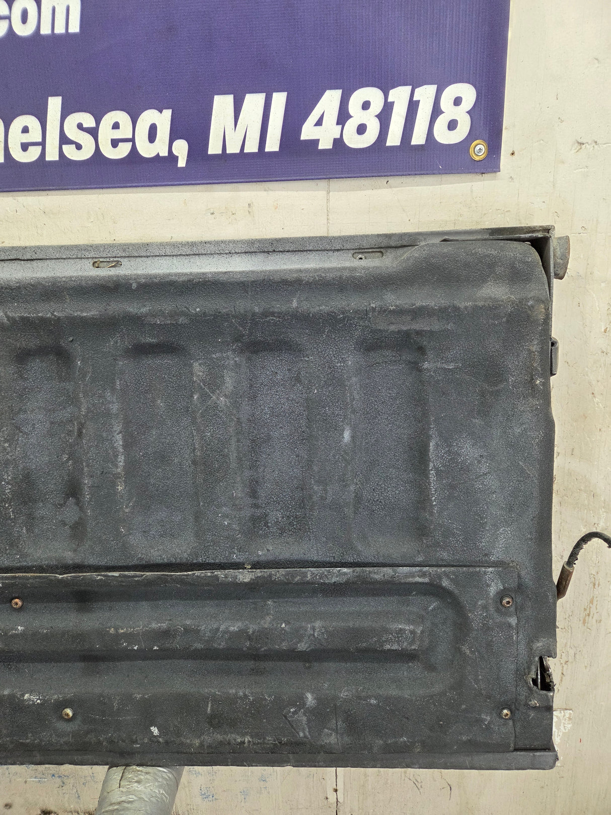 1997-2003 F150 / 1999-2007 Ford F250 F350 F450 F550 Super Duty Tailgate