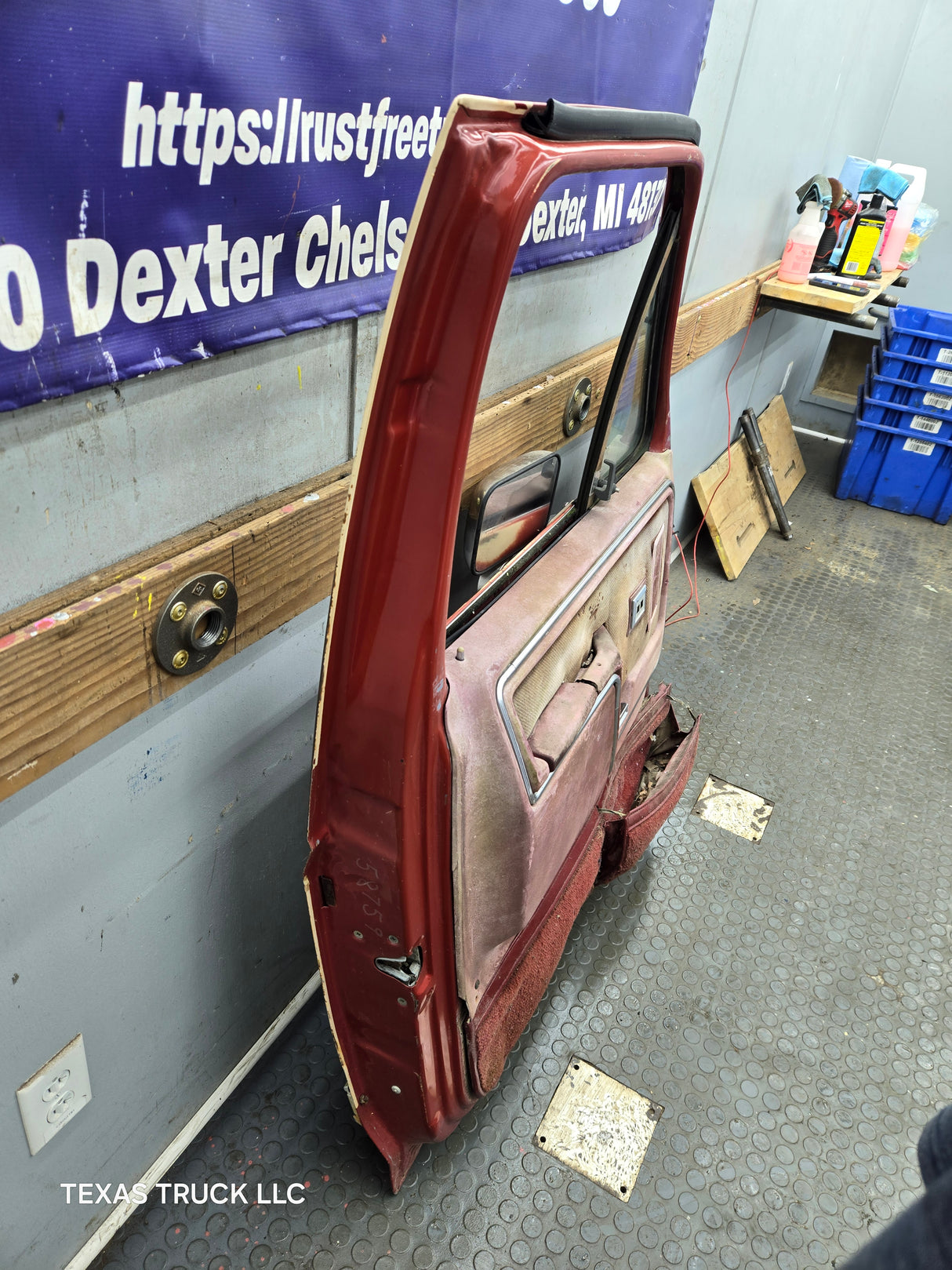 1980-1986 Ford F Series F250 F350 F450 F550 Driver Side Front Door LH