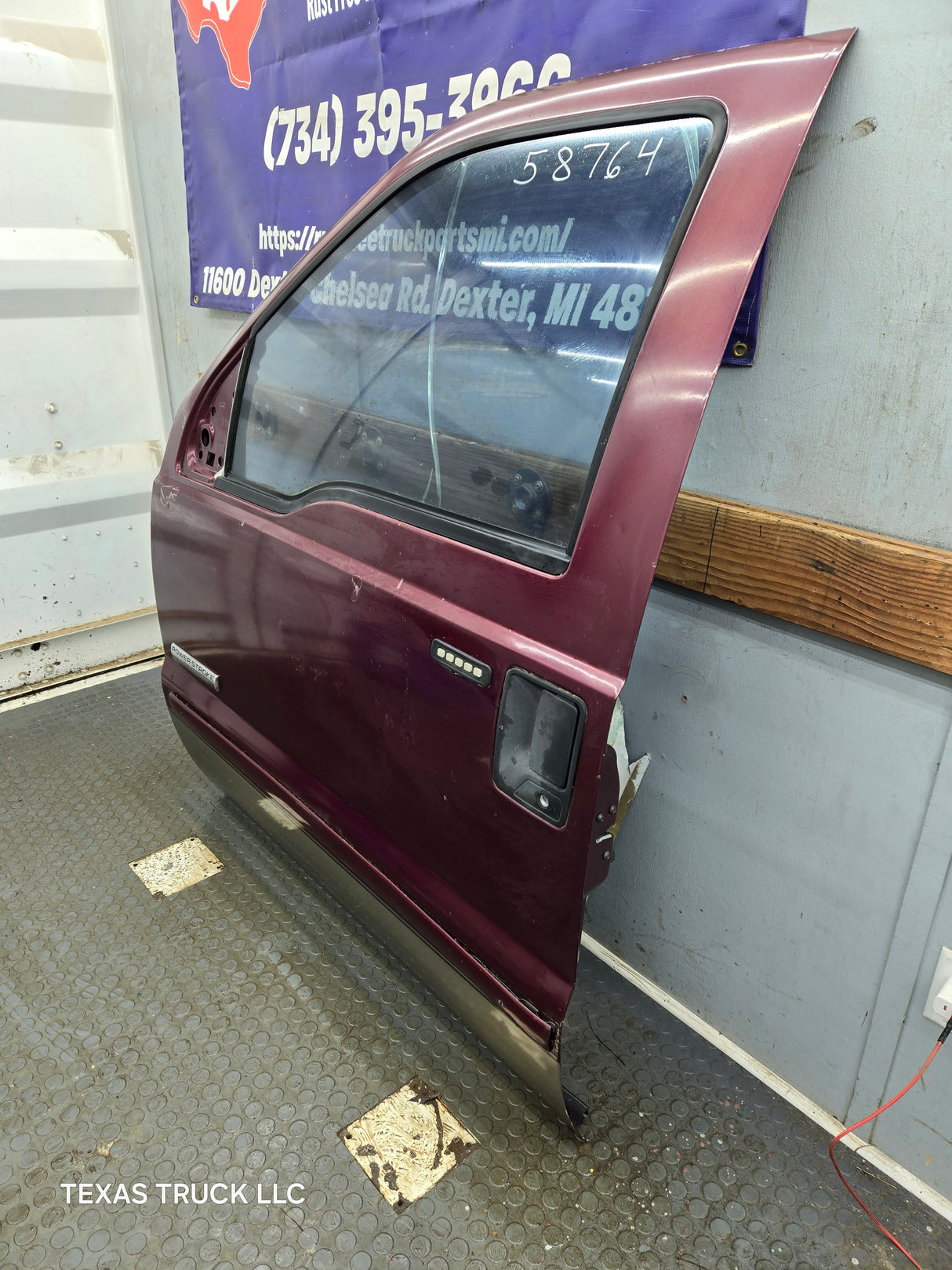 1999-2011 Ford Super Duty LH Driver Side Front Door F250 F350 F450 F550