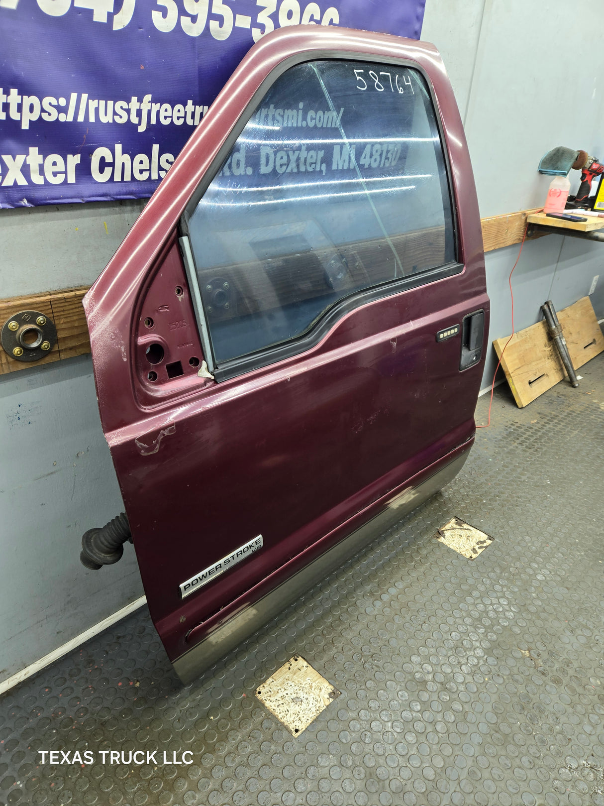 1999-2011 Ford Super Duty LH Driver Side Front Door F250 F350 F450 F550