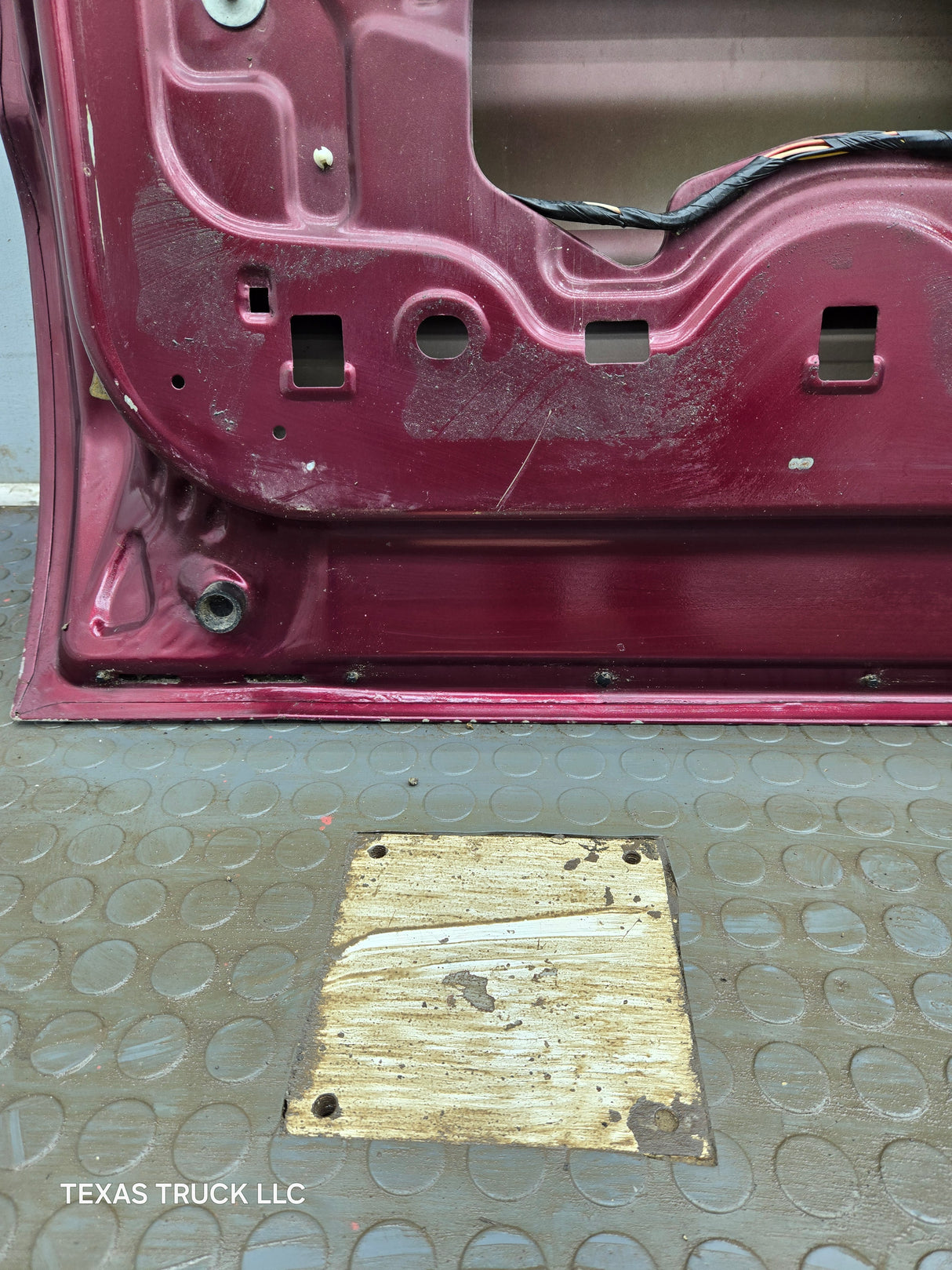 1999-2011 Ford Super Duty LH Driver Side Front Door F250 F350 F450 F550