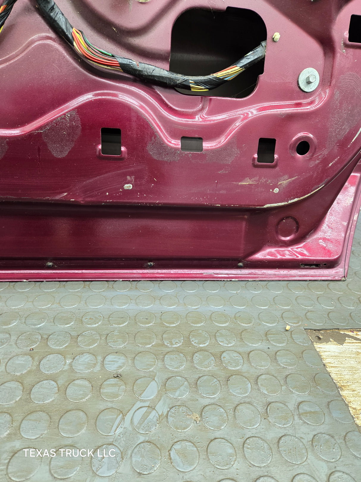 1999-2011 Ford Super Duty LH Driver Side Front Door F250 F350 F450 F550