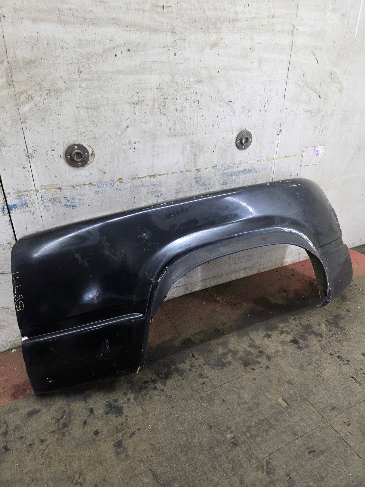 1988-2000 Chevrolet Silverado / GMC Sierra 3500 OBS Passenger Side Dually Bed Flare Fender RH