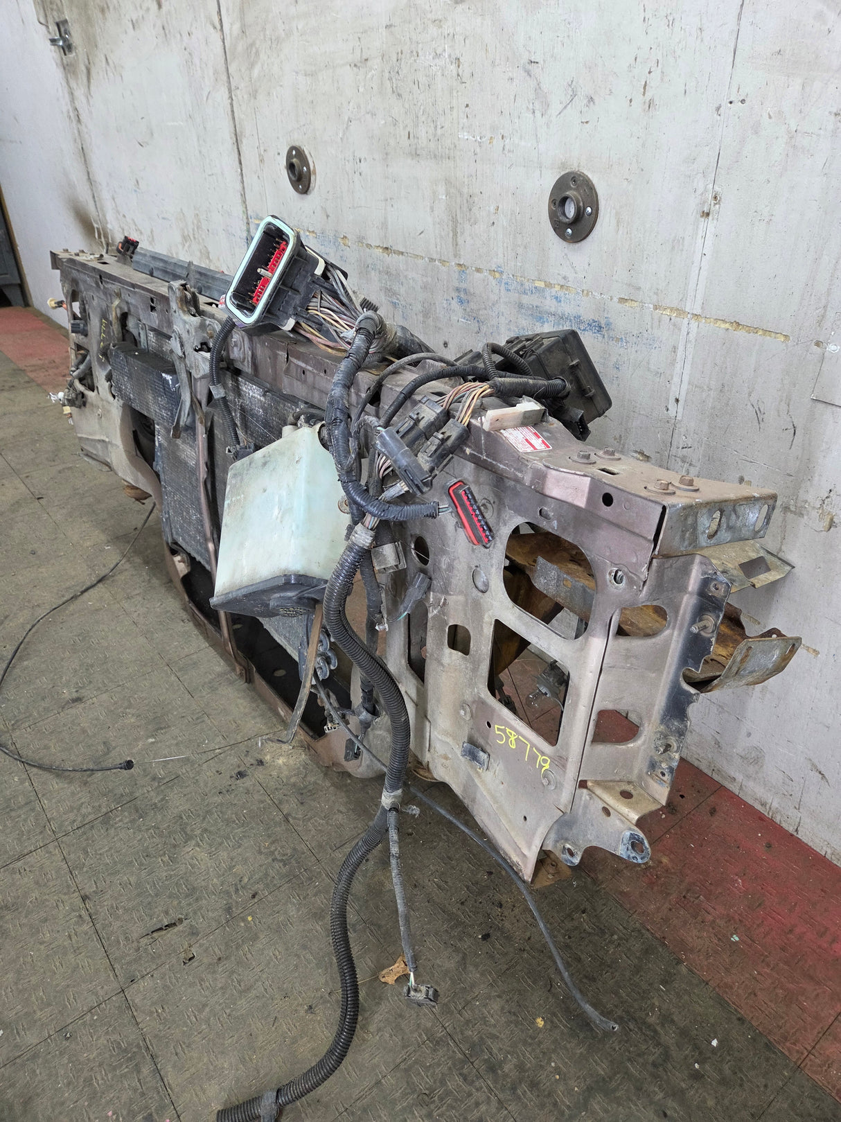 1992-1997 Ford F Series F250 F350 F450 F550 Power Stroke Diesel Front Core Support