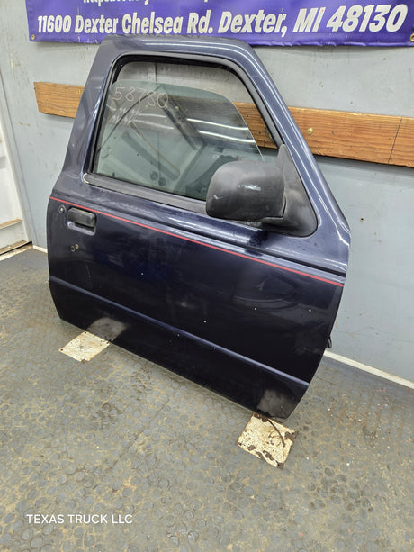 2003-2005 Ford Ranger Passenger Side Front Right Hand Door