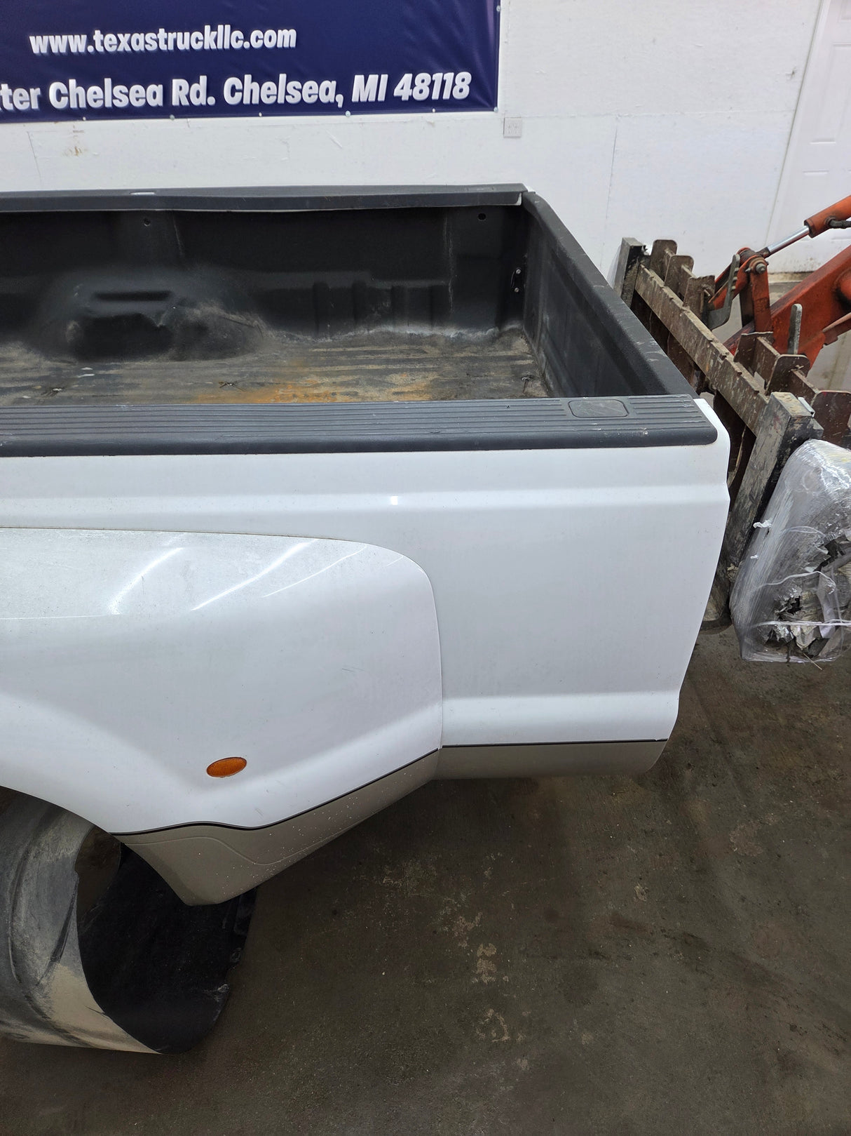 1999-2010 Ford F350 F450 F550 Super Duty 8' Dually Long Truck Bed