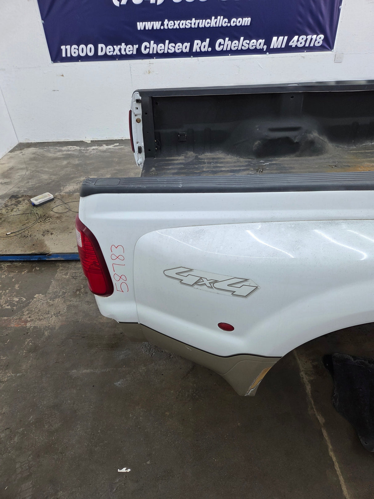 1999-2010 Ford F350 F450 F550 Super Duty 8' Dually Long Truck Bed
