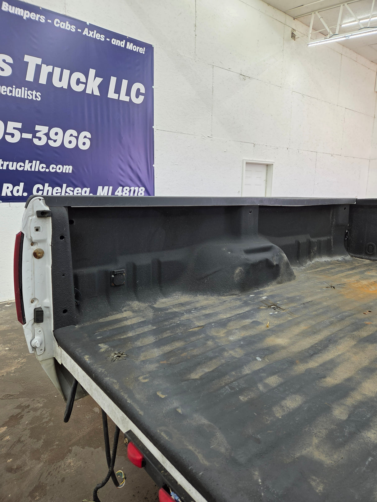 1999-2010 Ford F350 F450 F550 Super Duty 8' Dually Long Truck Bed