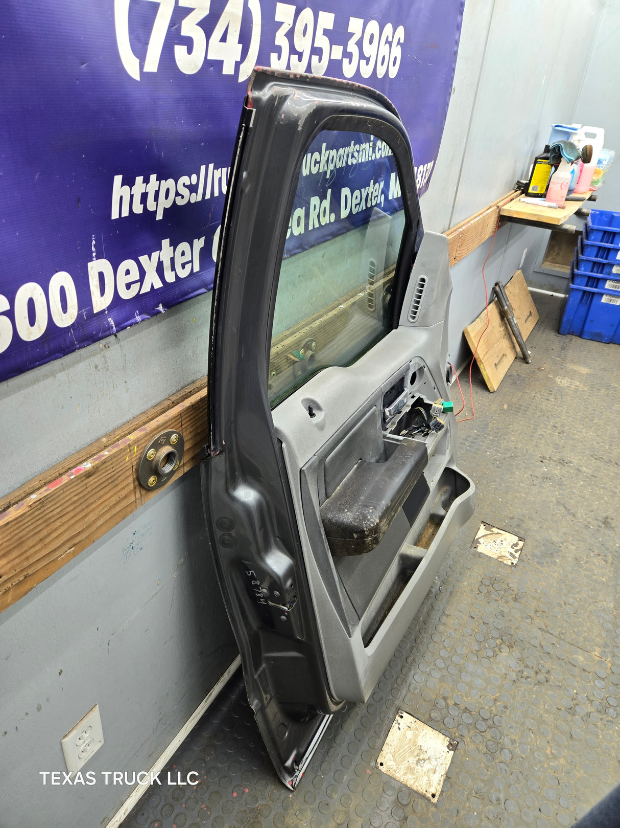 2004-2008 Ford F150 Driver Side CREW Cab Front Door Left Hand