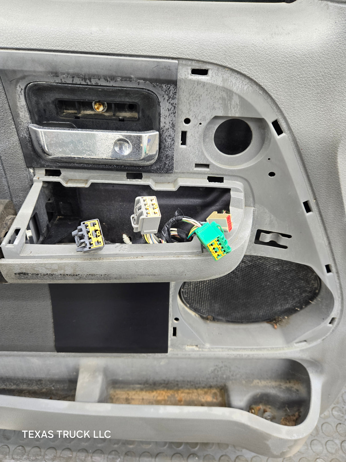 2004-2008 Ford F150 Driver Side CREW Cab Front Door Left Hand