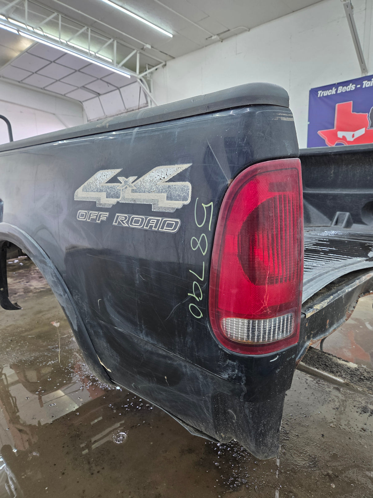 1997-2003 Ford F150 6' 6" Short Truck Bed