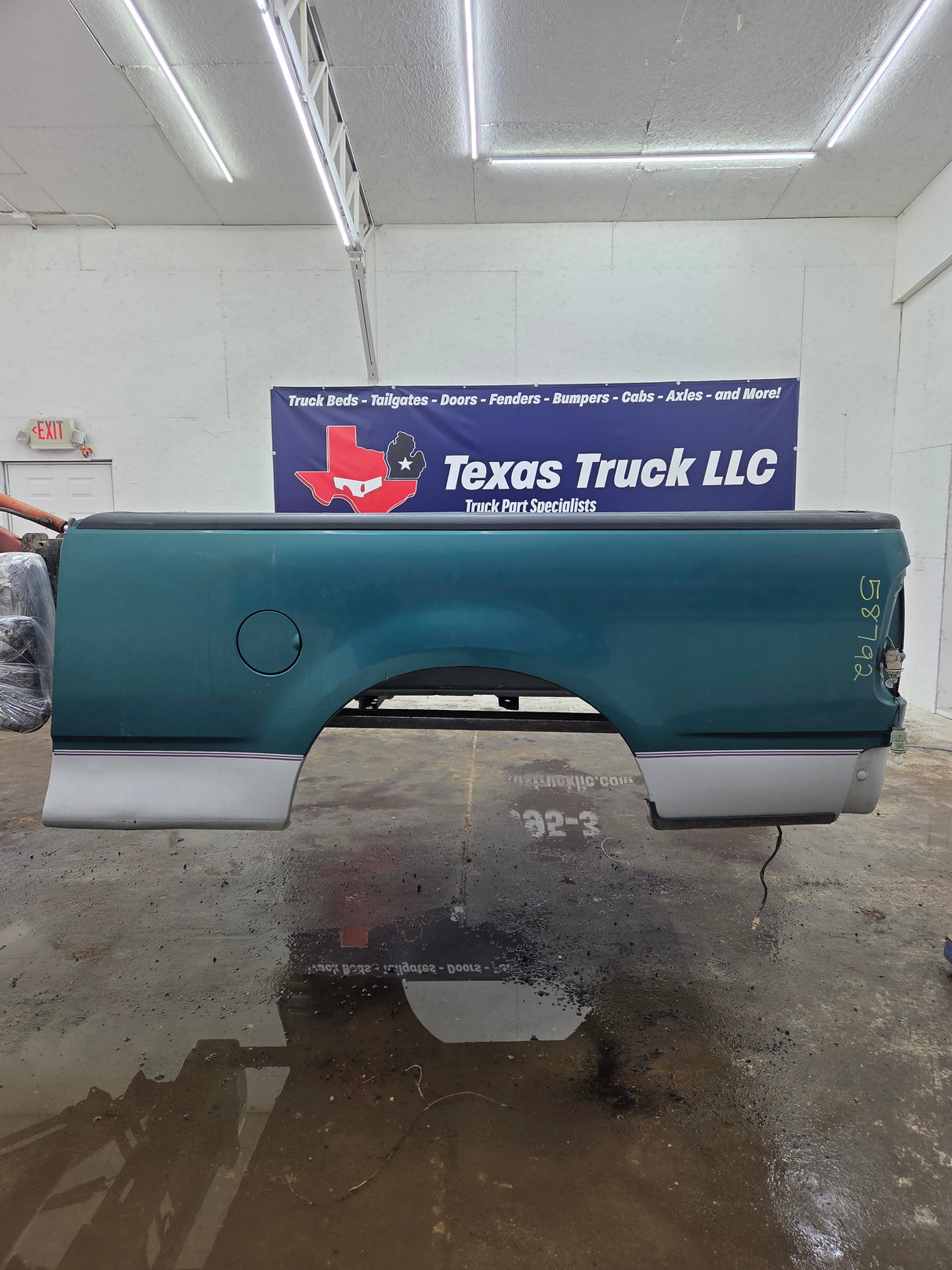 1997-2003 Ford F150 6' 6" Short Truck Bed