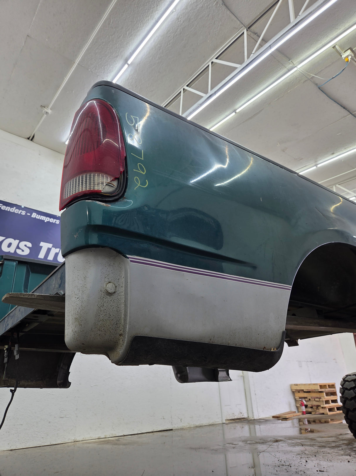 1997-2003 Ford F150 6' 6" Short Truck Bed