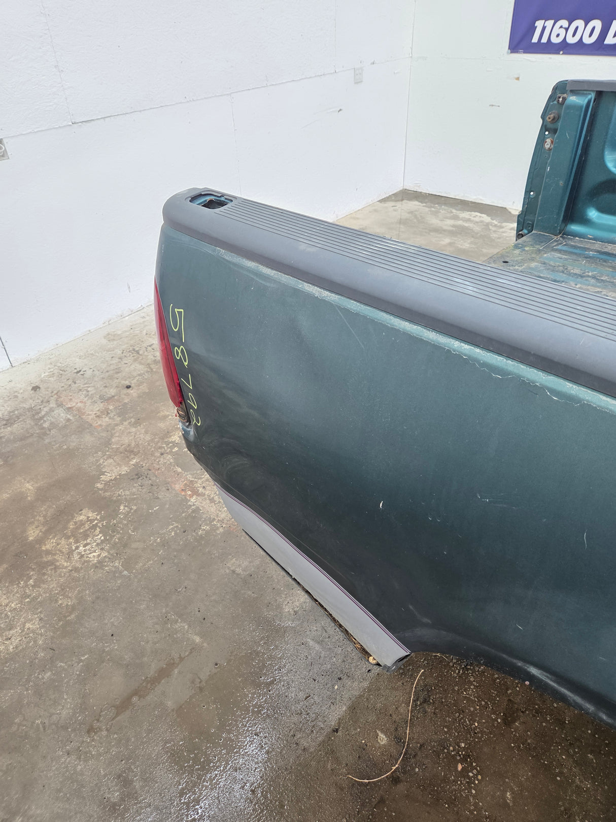 1997-2003 Ford F150 6' 6" Short Truck Bed