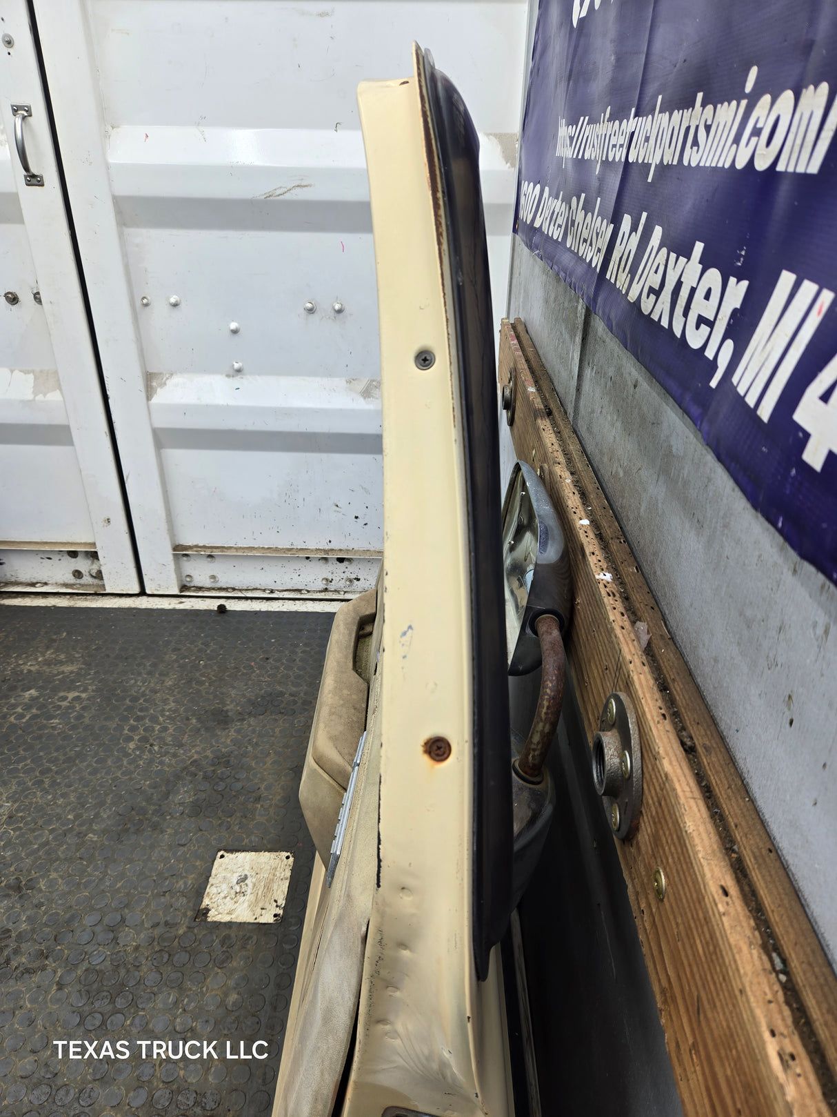1973-1987 Chevrolet / GMC Square Body Front Drivers Side LH Door K / C Series