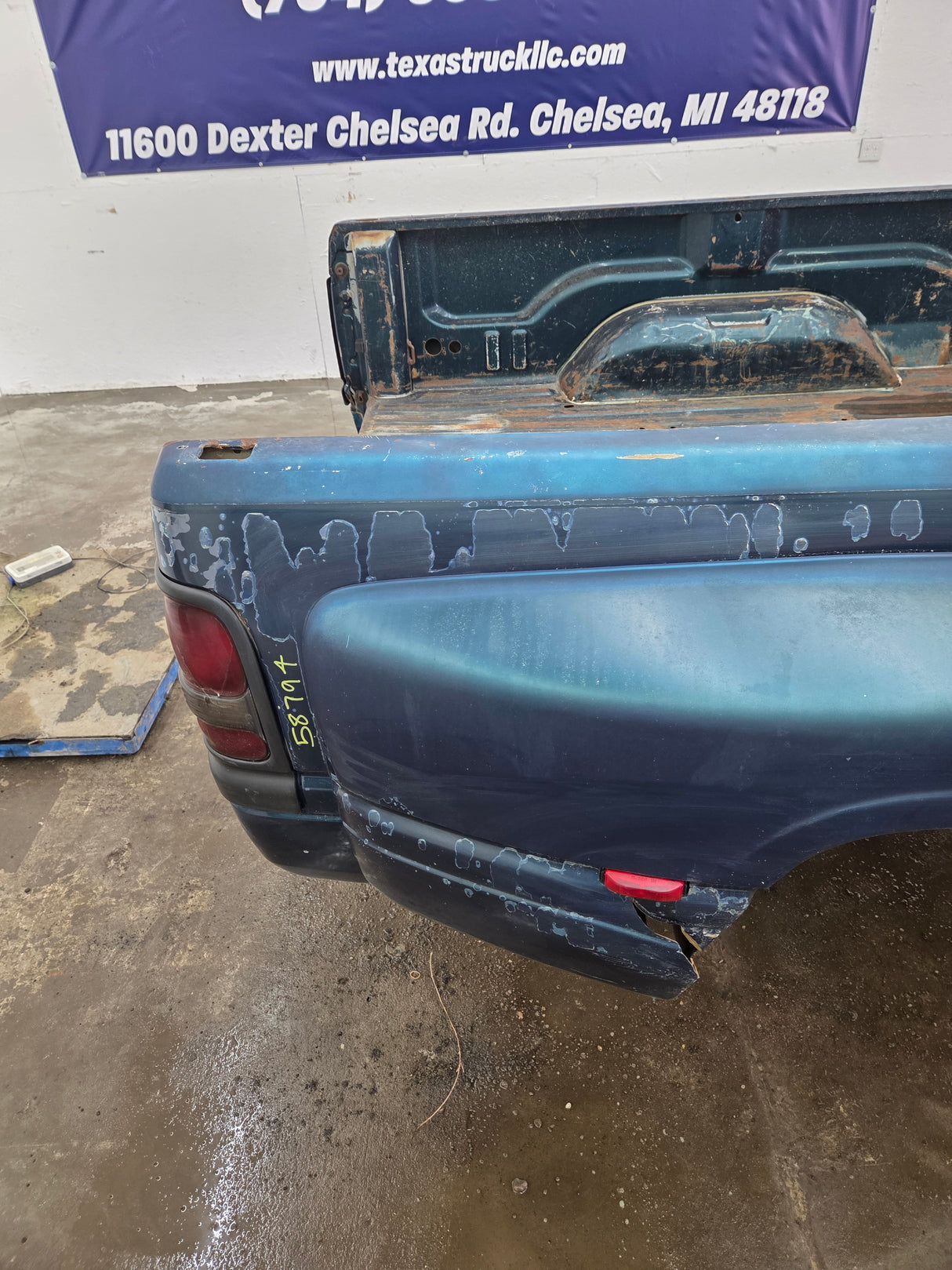 1994-2002 Dodge Ram 3500 2nd Gen Dually 8' Long Truck Bed