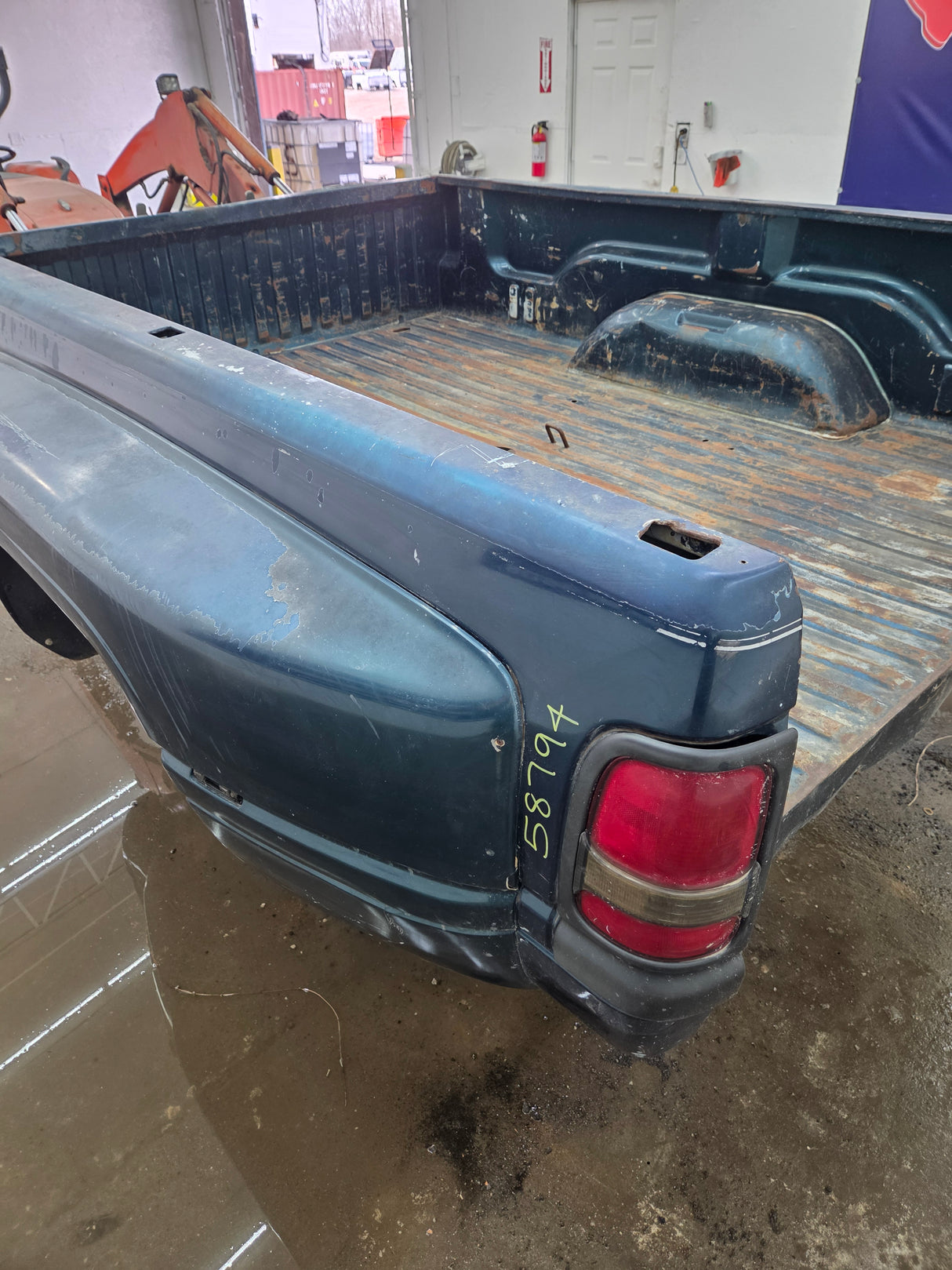 1994-2002 Dodge Ram 3500 2nd Gen Dually 8' Long Truck Bed
