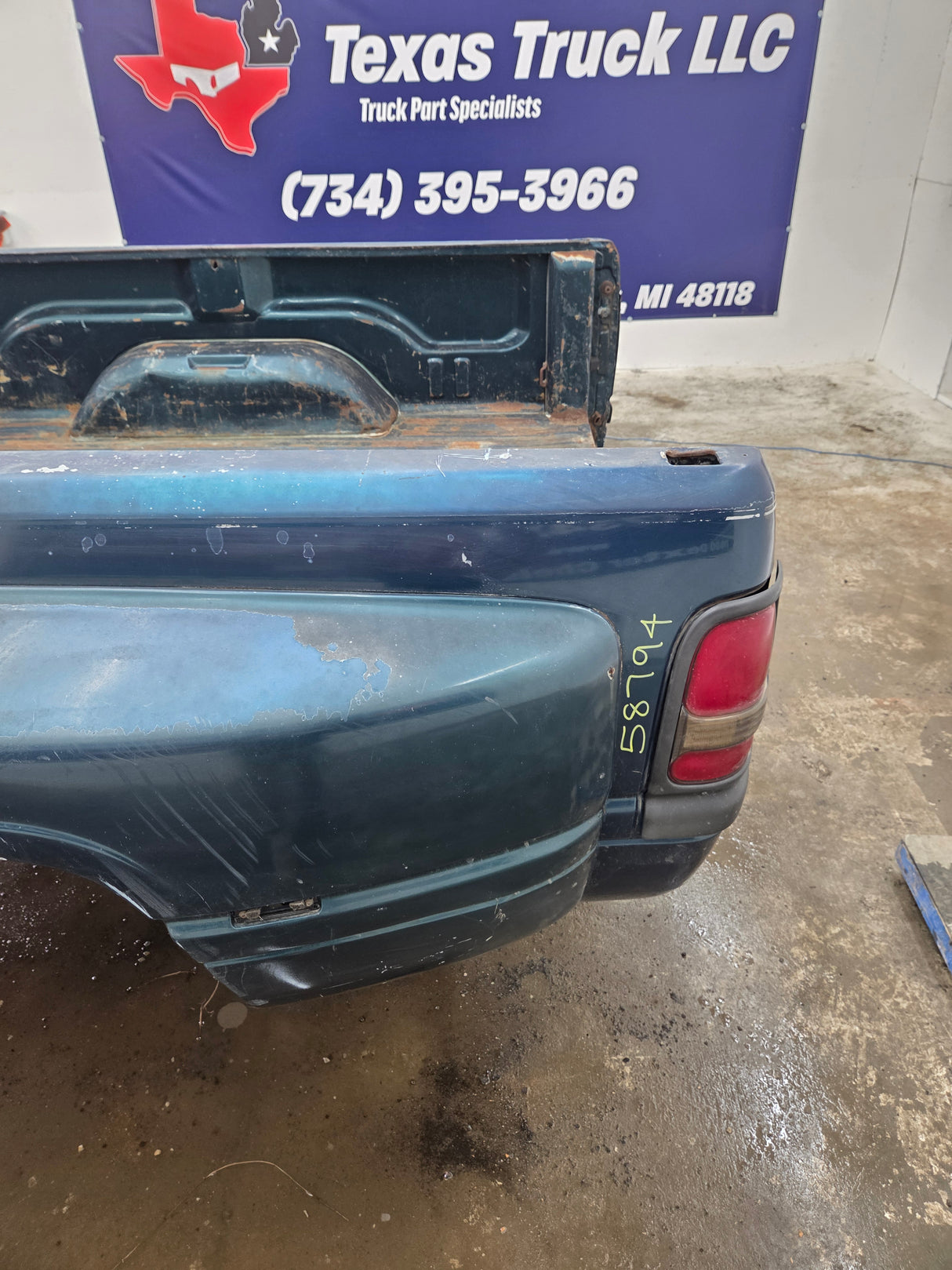 1994-2002 Dodge Ram 3500 2nd Gen Dually 8' Long Truck Bed