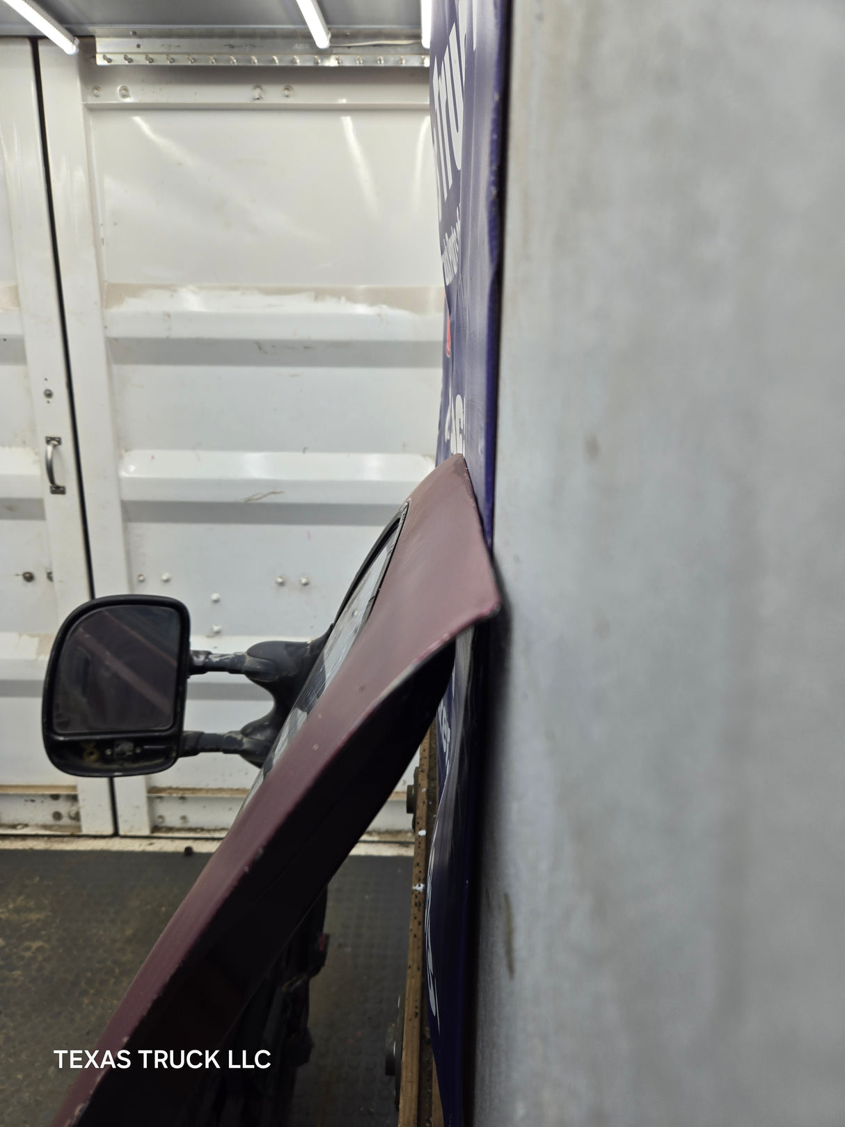 1999-2011 Ford Super Duty LH Driver Side Front Door F250 F350 F450 F550