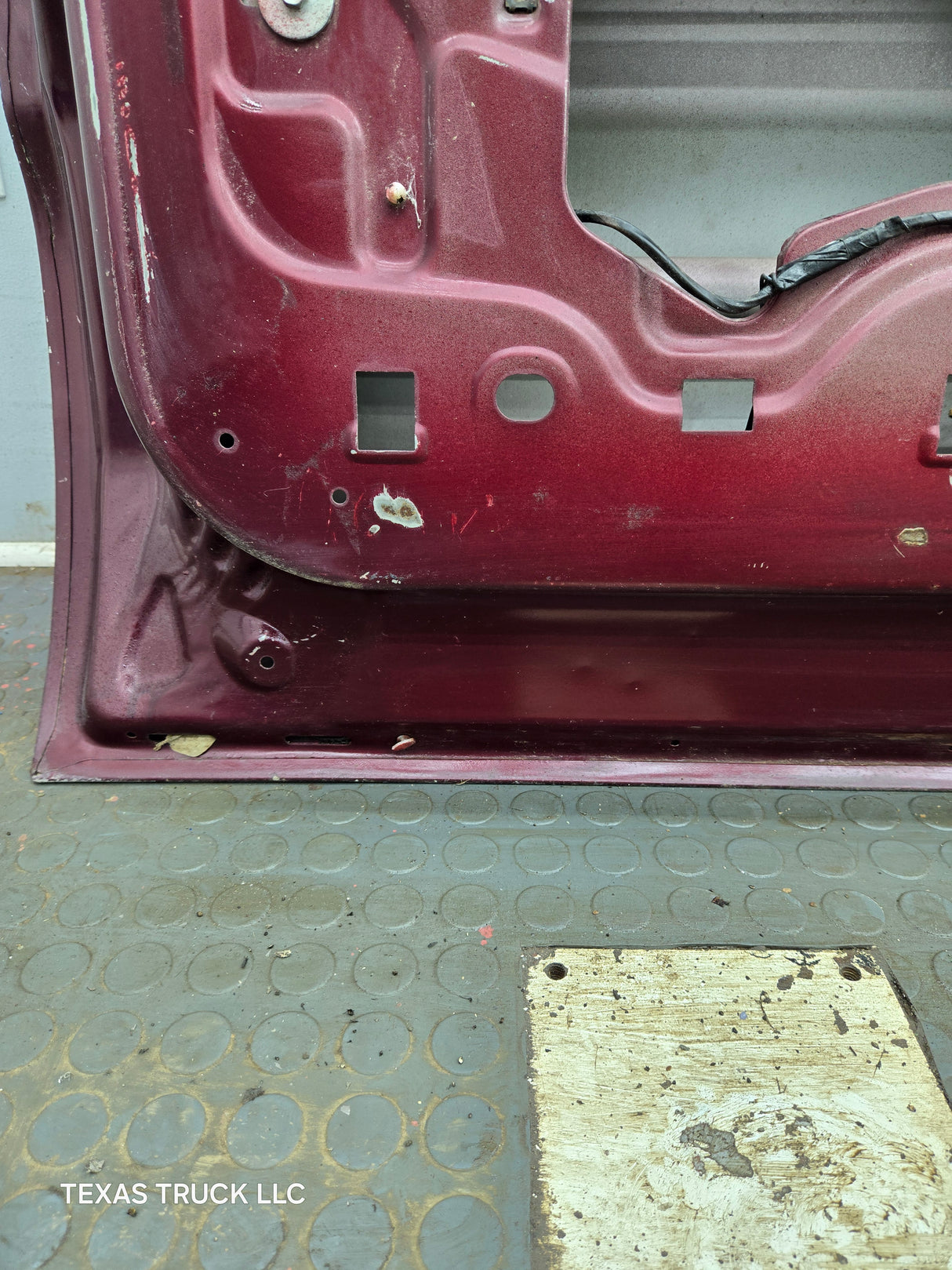 1999-2011 Ford Super Duty LH Driver Side Front Door F250 F350 F450 F550