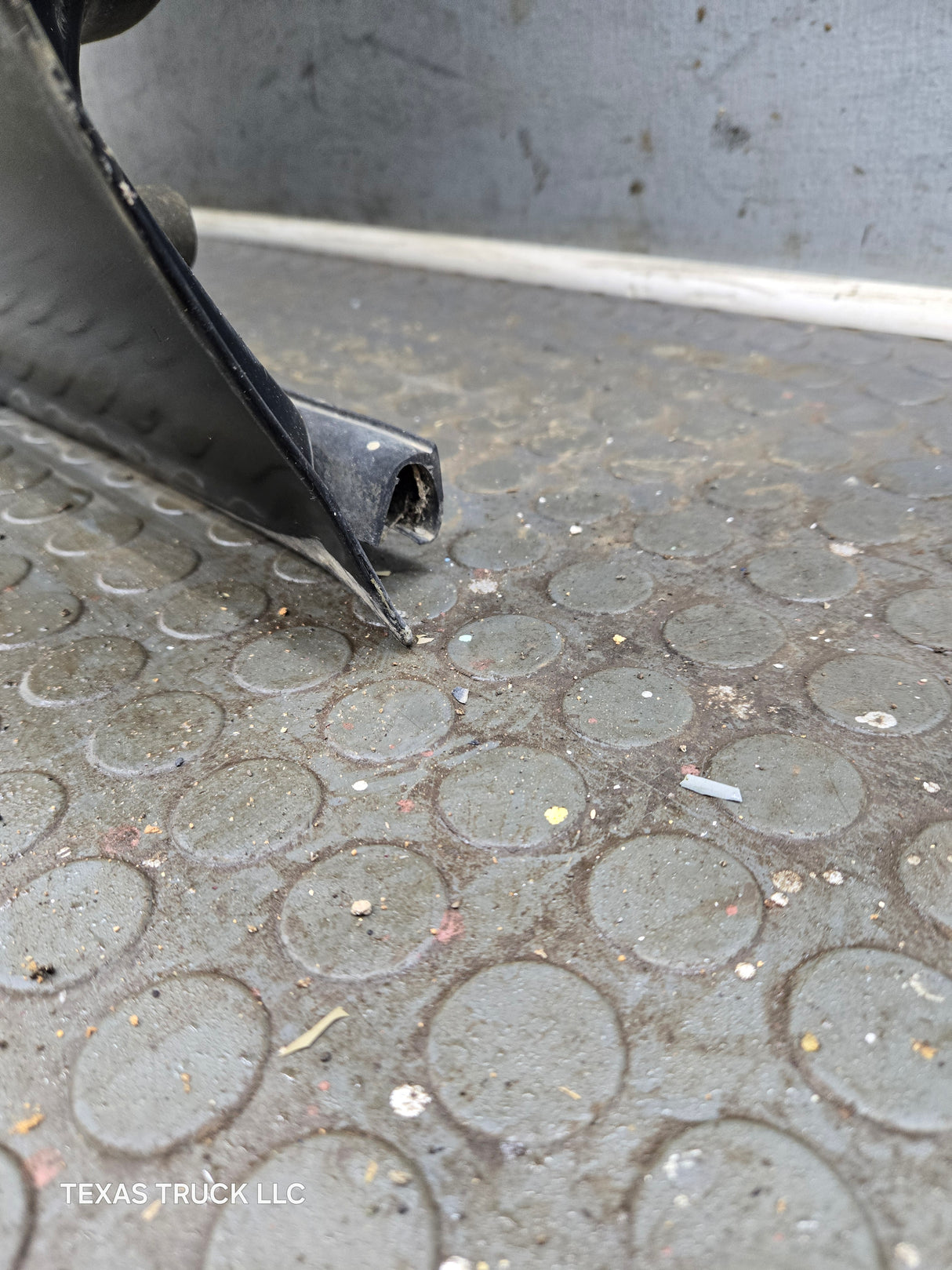 1999-2011 Ford Super Duty LH Driver Side Front Door F250 F350 F450 F550 *Damage