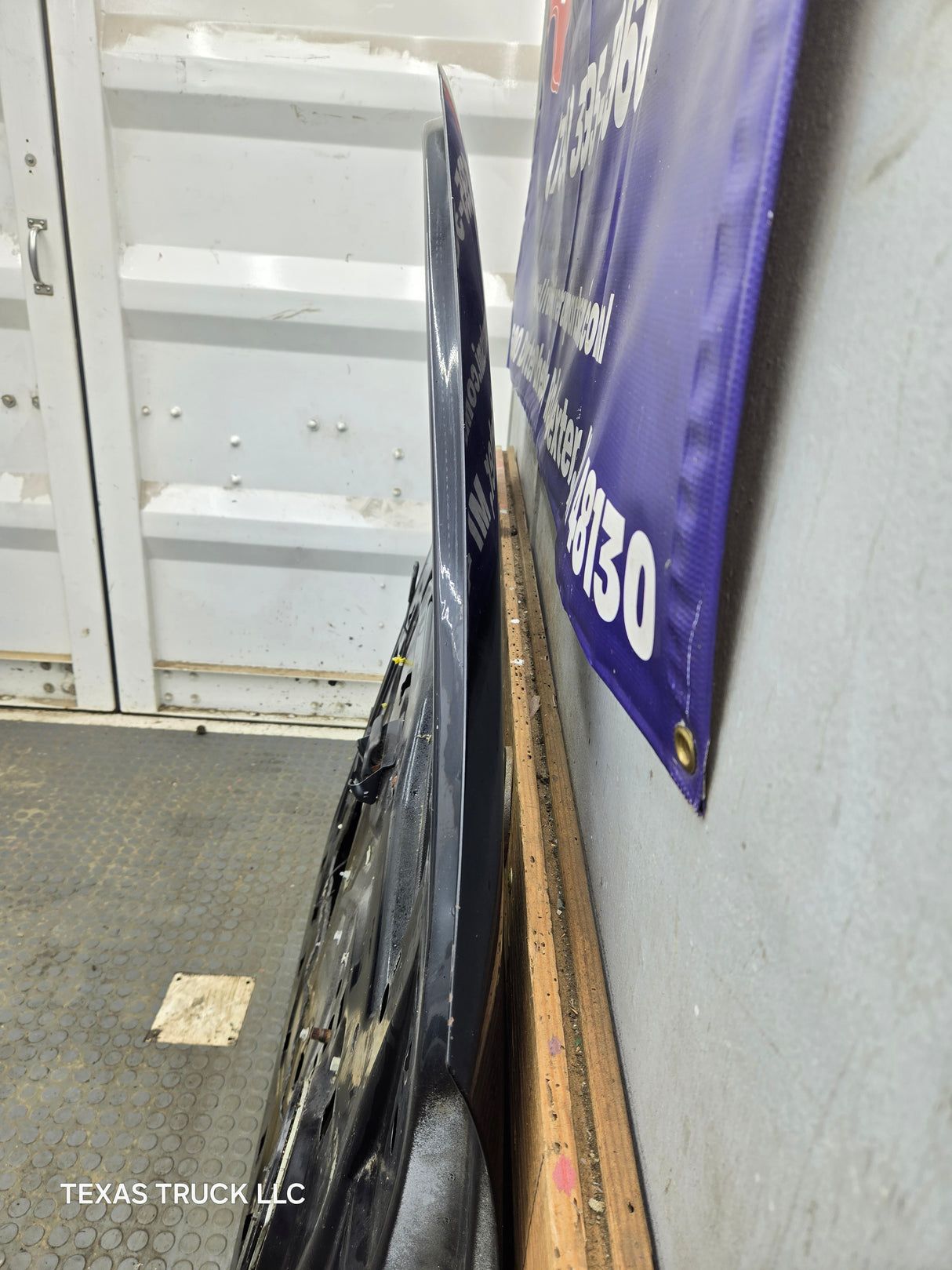 1999-2011 Ford Super Duty LH Driver Side Front Door F250 F350 F450 F550 *Damage