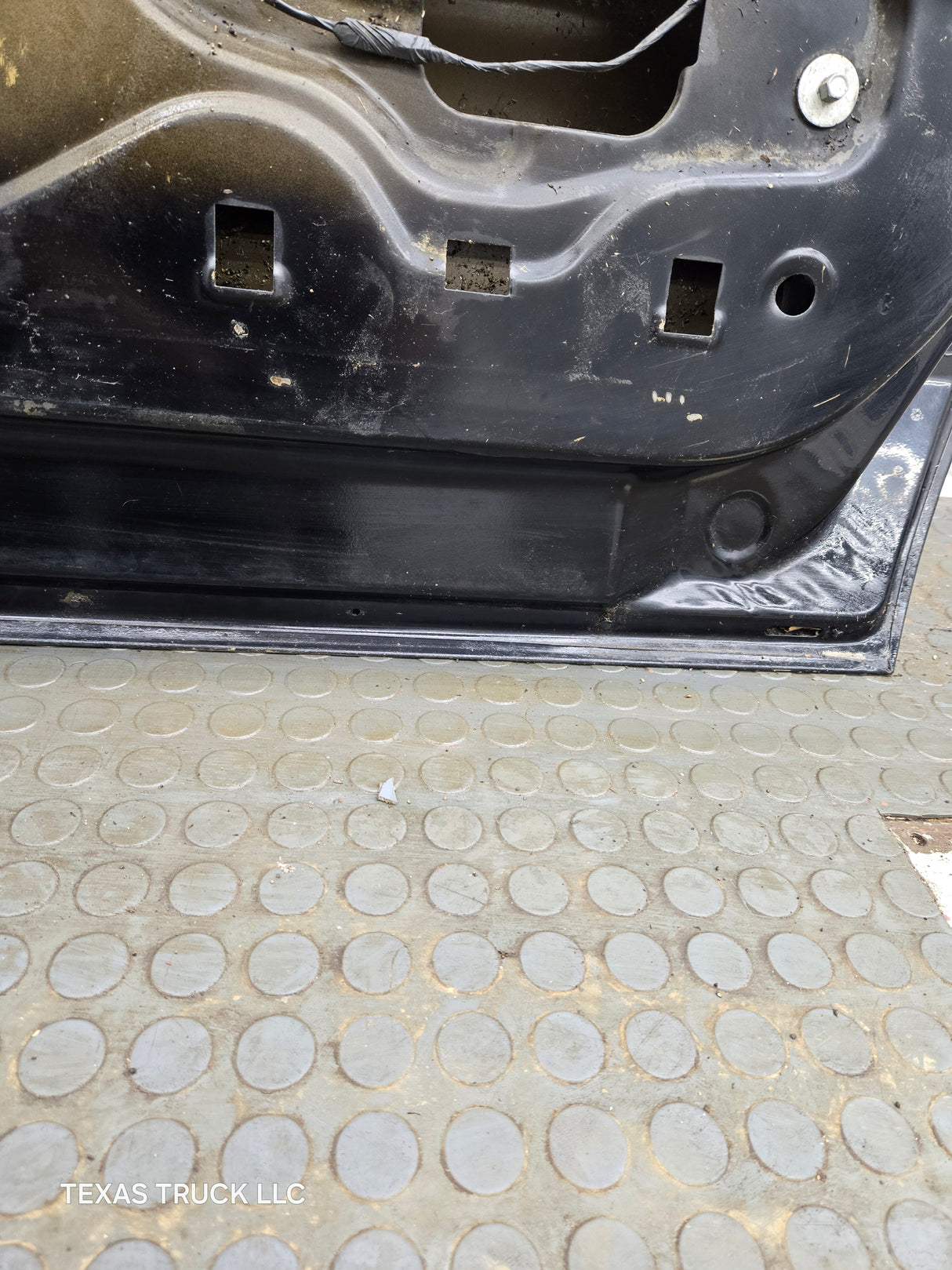 1999-2011 Ford Super Duty LH Driver Side Front Door F250 F350 F450 F550 *Damage