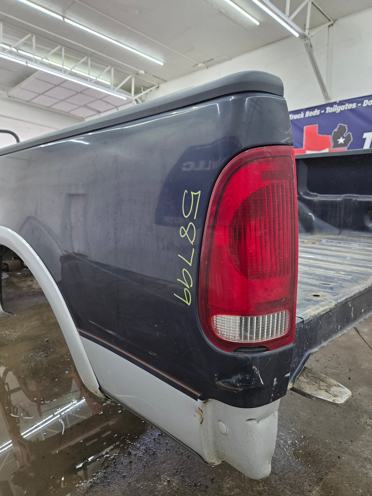 1997-2003 Ford F150 6' 6" Short Truck Bed