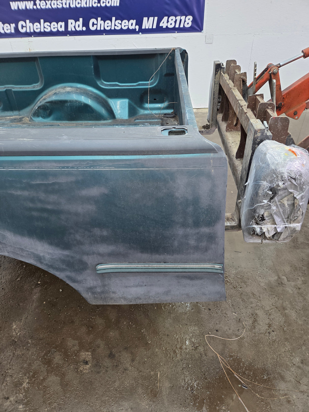 1997-2003 Ford F150 6' 6" Short Truck Bed