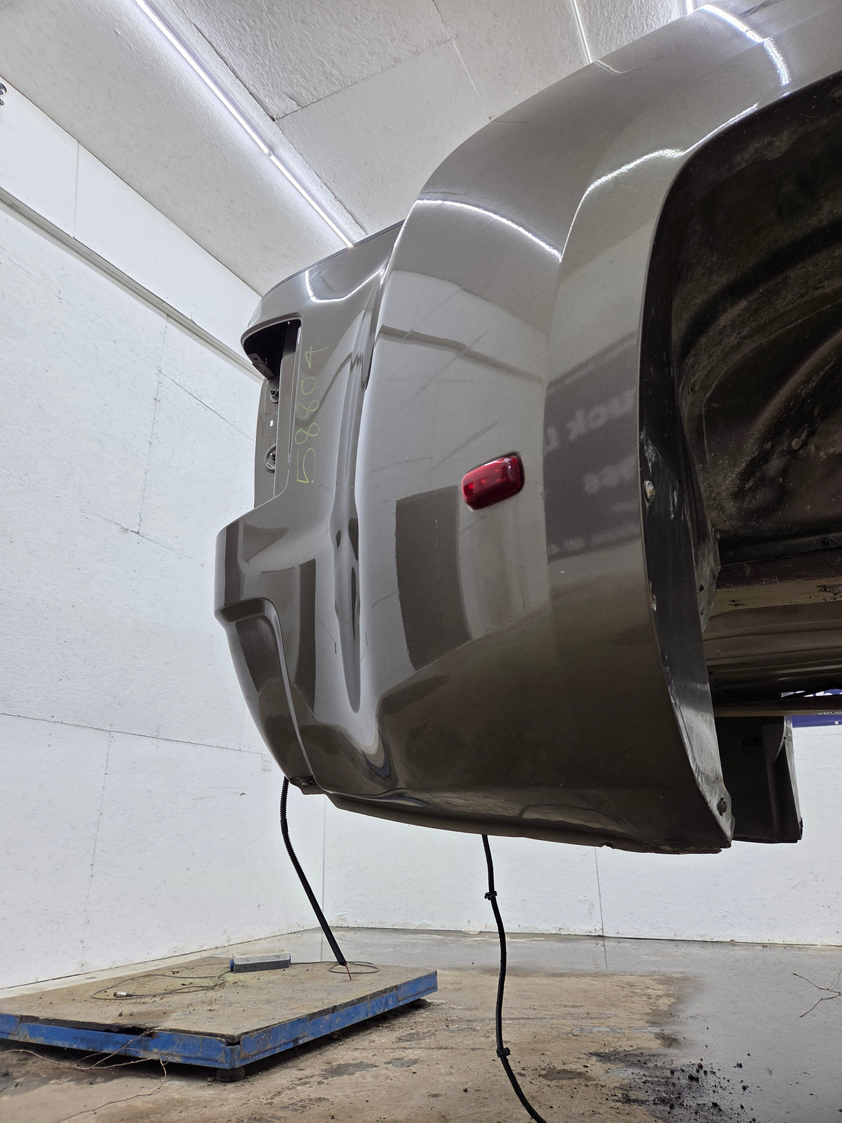 2014-2019 Chevrolet Silverado / GMC Sierra 3500 HD 8' Dually Truck Bed