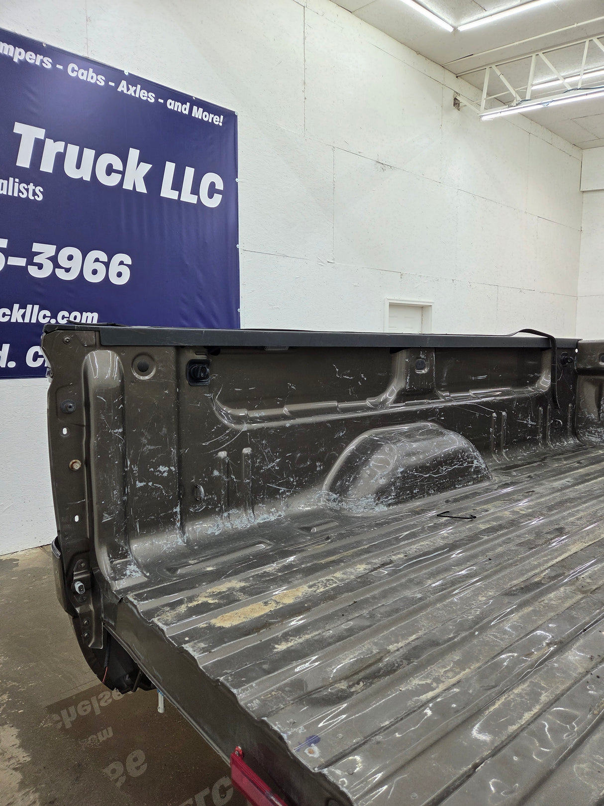 2014-2019 Chevrolet Silverado / GMC Sierra 3500 HD 8' Dually Truck Bed