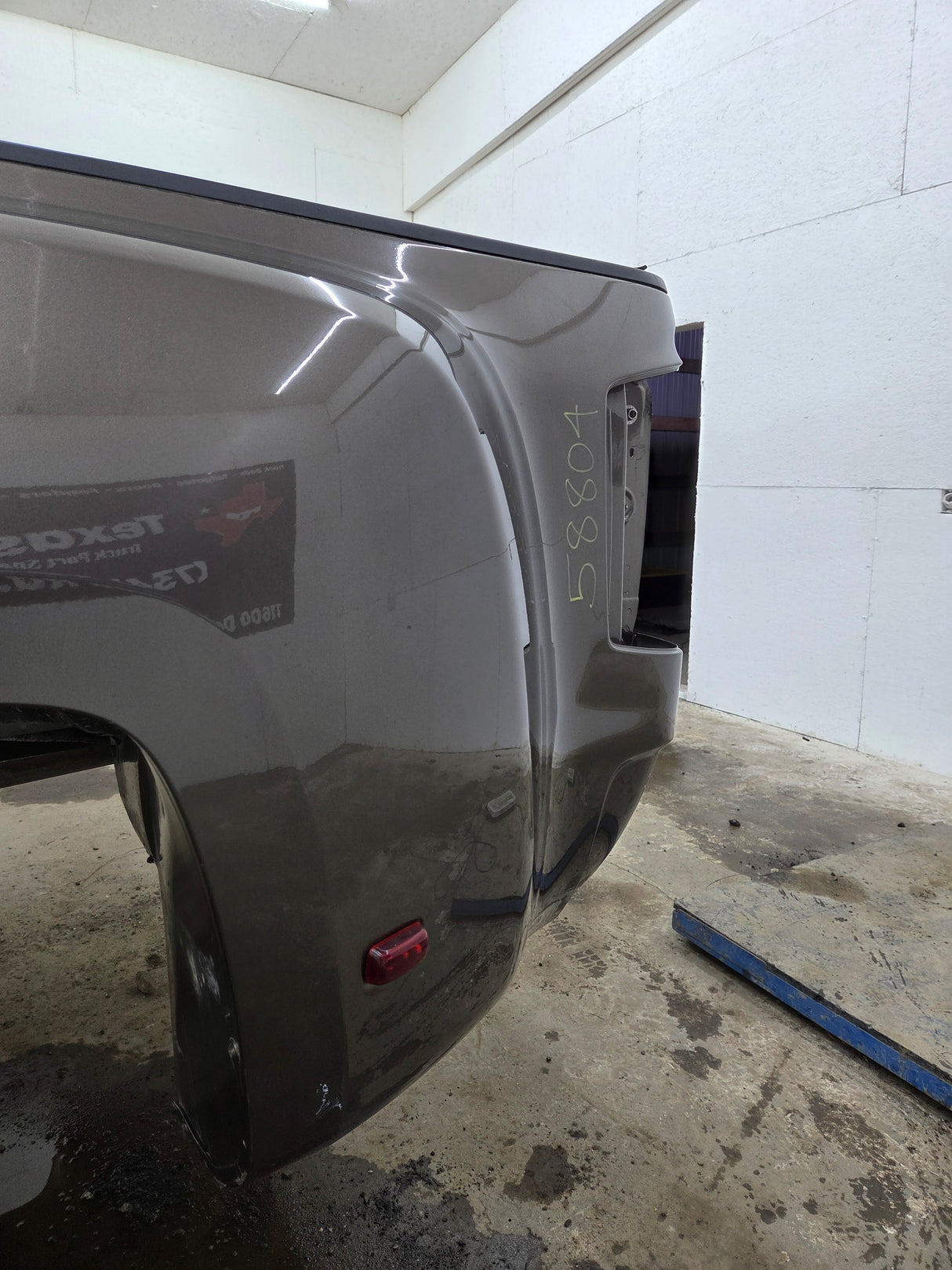 2014-2019 Chevrolet Silverado / GMC Sierra 3500 HD 8' Dually Truck Bed