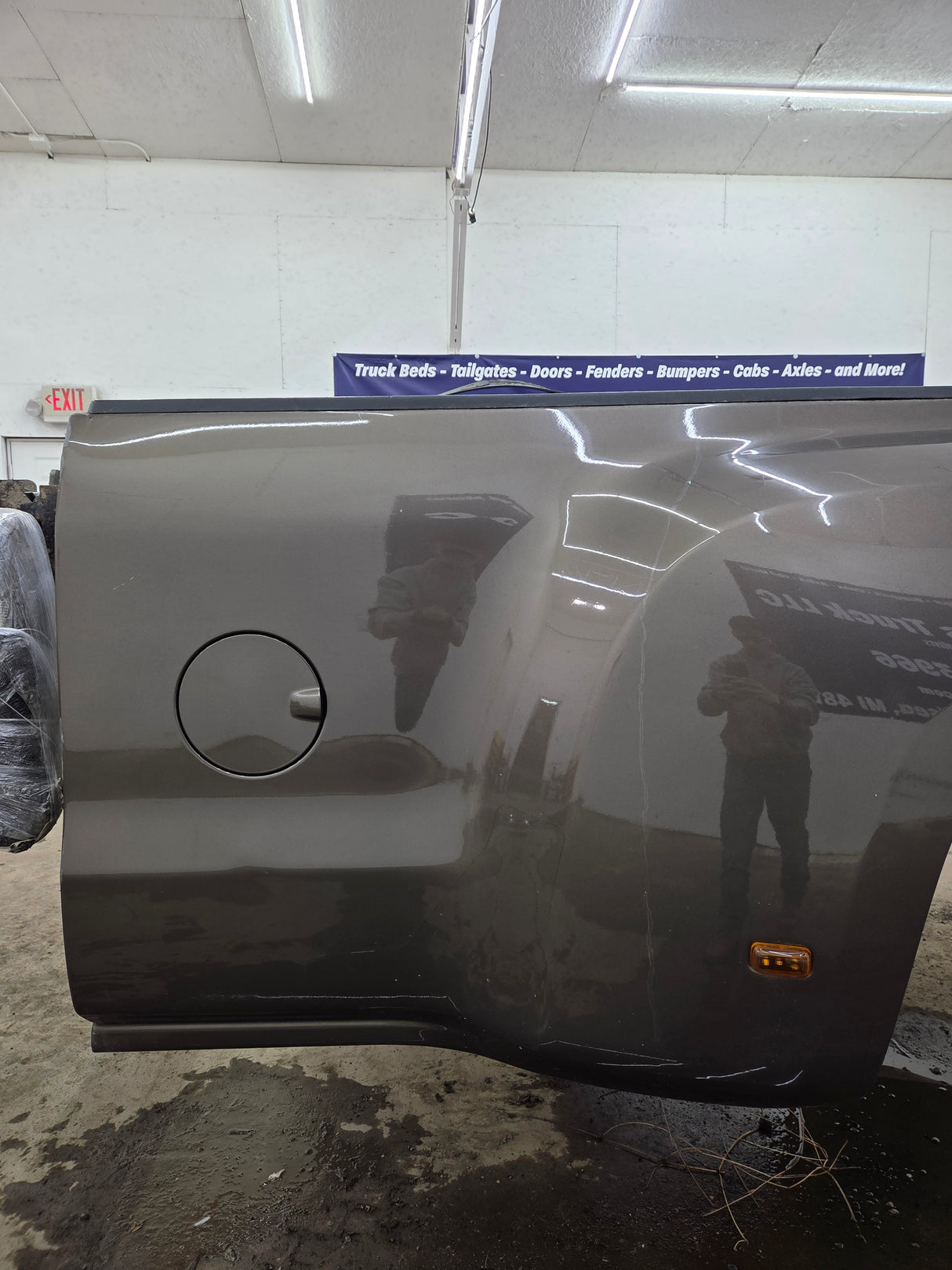 2014-2019 Chevrolet Silverado / GMC Sierra 3500 HD 8' Dually Truck Bed