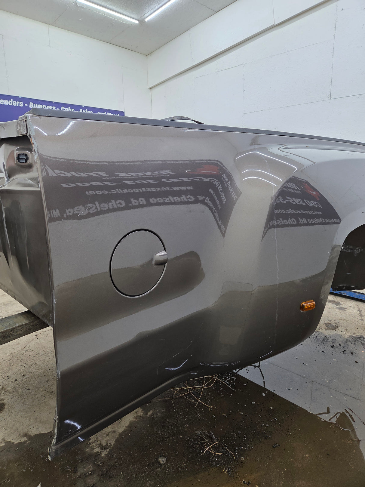 2014-2019 Chevrolet Silverado / GMC Sierra 3500 HD 8' Dually Truck Bed