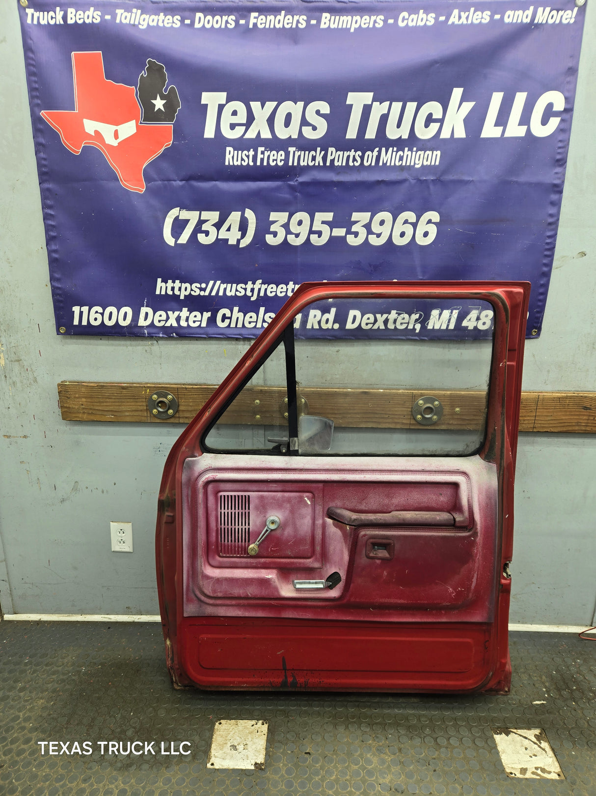 1980-1986 Ford F Series F250 F350 F450 F550 Passenger Side Front Door RH