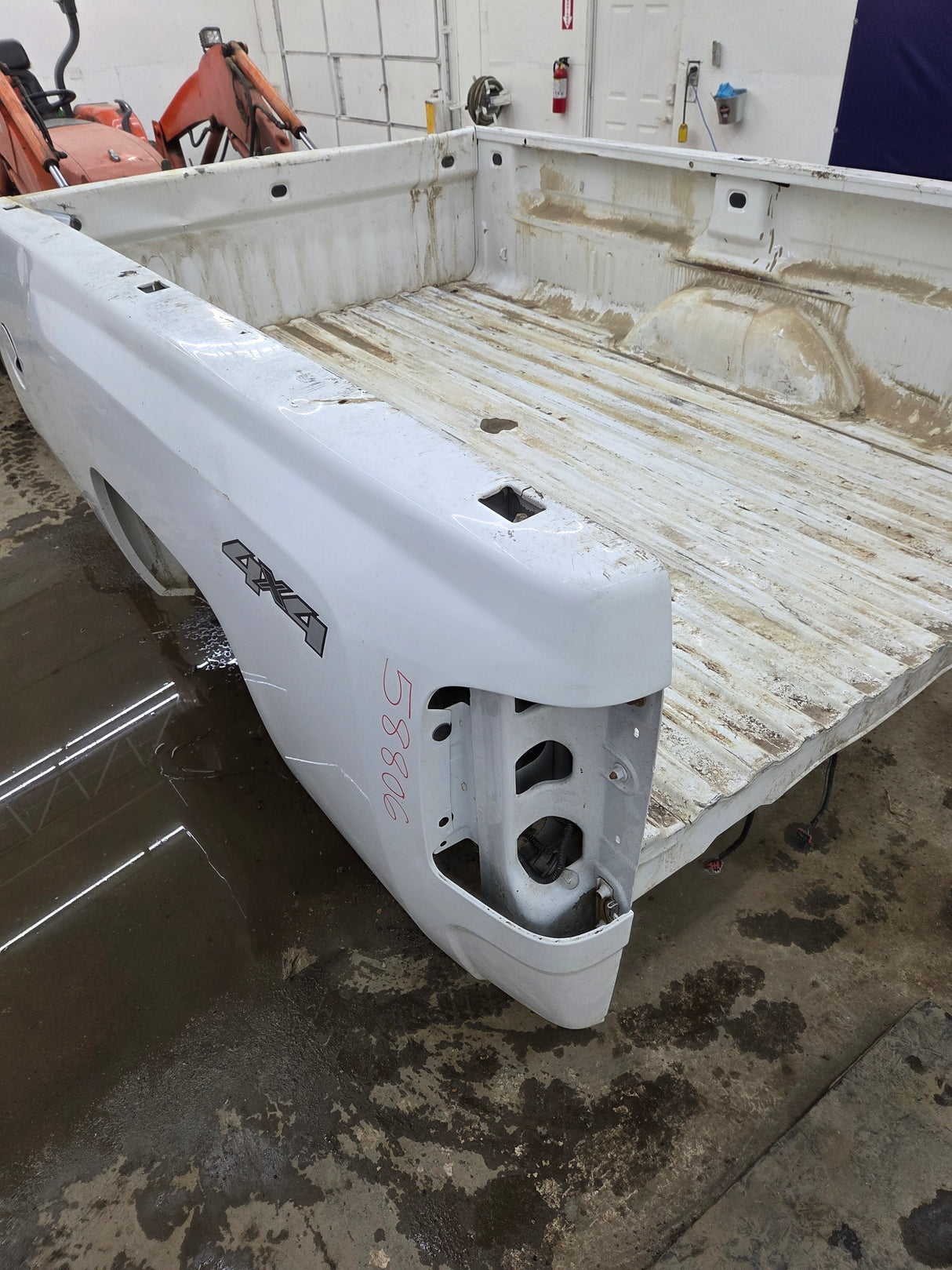 2007-2013 Chevrolet Silverado 1500 2500 3500 HD 8' Long Truck Bed