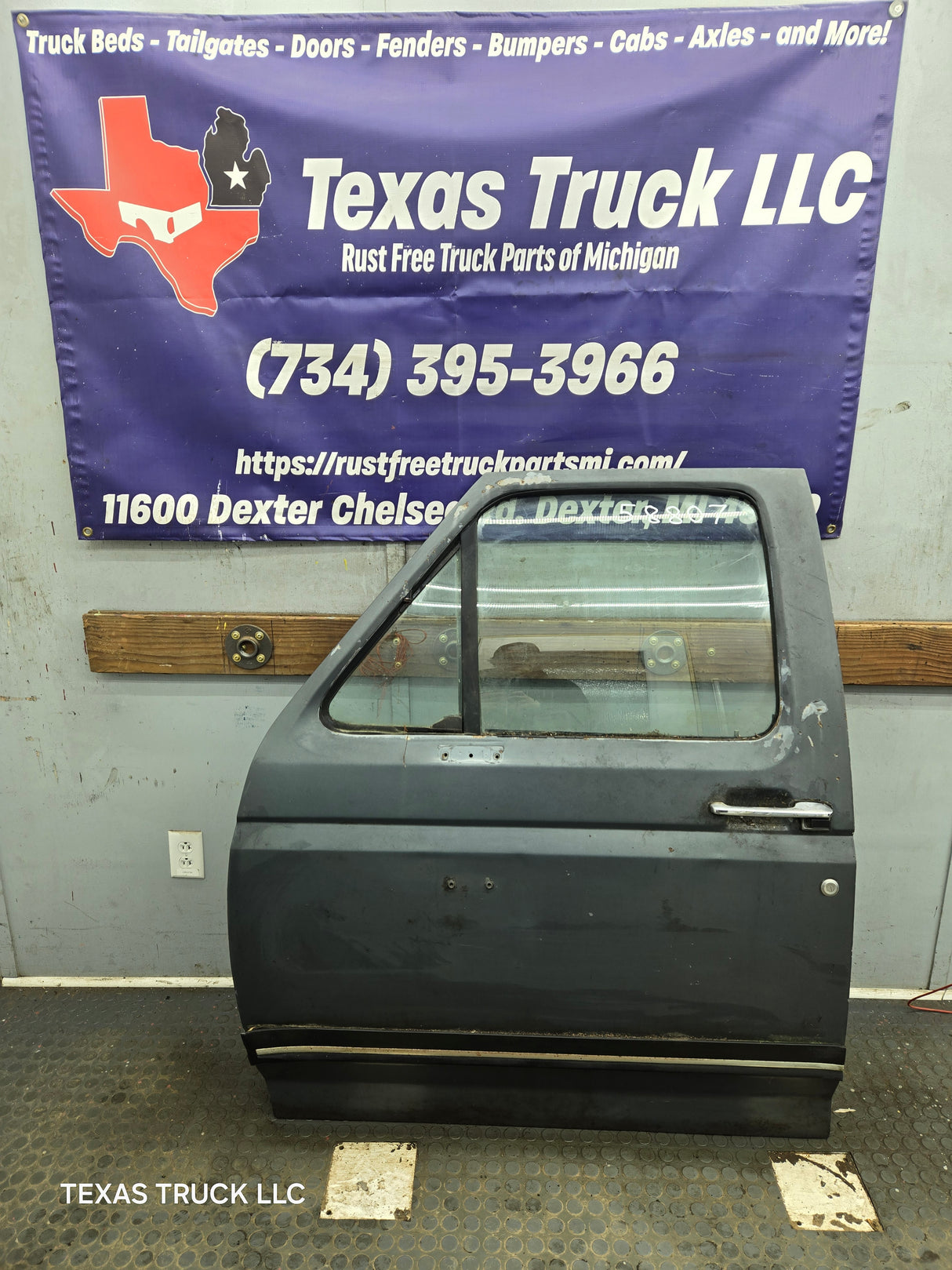 1987-1997 Ford F Series F250 F350 F450 F550 Driver Side Front Door LH