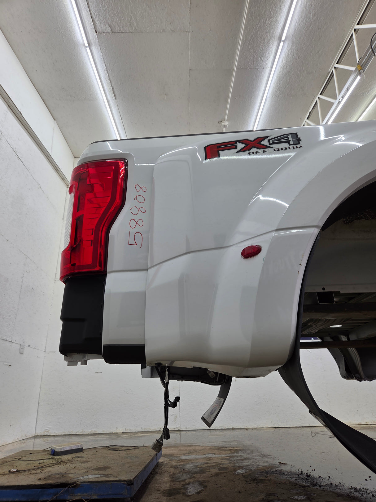 2017-2022 Ford Super Duty F350 F450 F550 8' Dually Bed