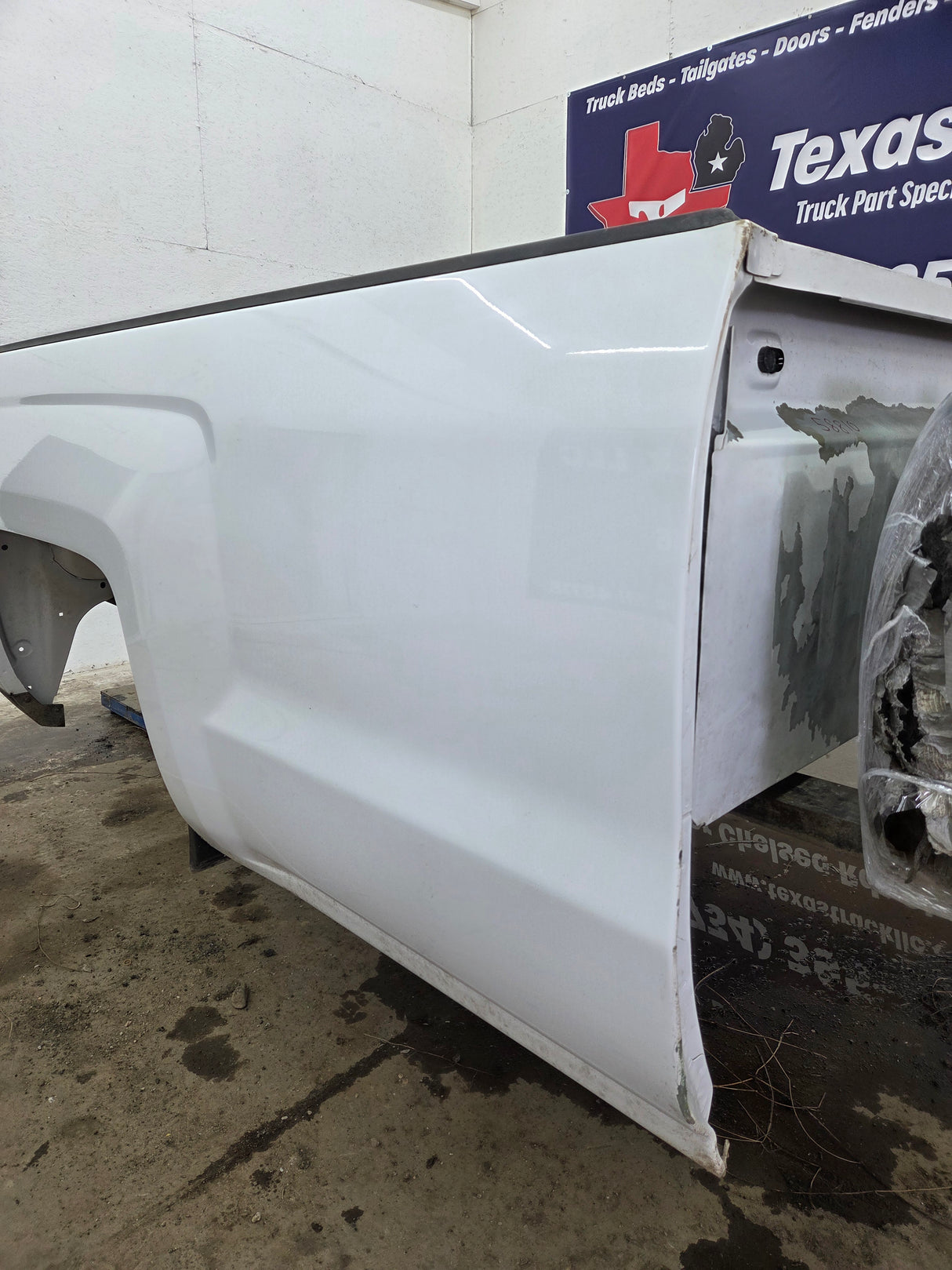 2014-2019 Chevrolet Silverado 1500 2500HD 3500HD 8' Long Truck Bed