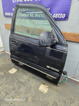 1999-2006 Chevrolet Silverado / GMC Sierra 1500 2500 3500 HD Front Passenger Side Door RH