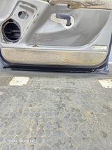 1999-2006 Chevrolet Silverado / GMC Sierra 1500 2500 3500 HD Front Passenger Side Door RH