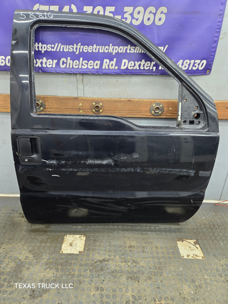 1999-2011 Ford Super Duty / Excursion Front Passenger RH Door F250 F350 F450 F550