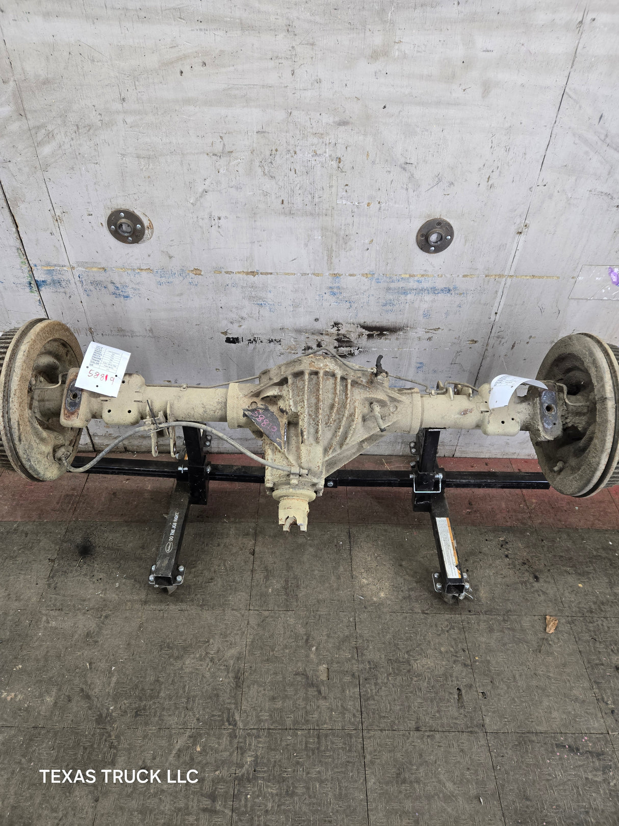 2000 Chevrolet Silverado / GMC Sierra 2500 3500 HD OLD Body Style Rear Axle 4.10 Full Floating