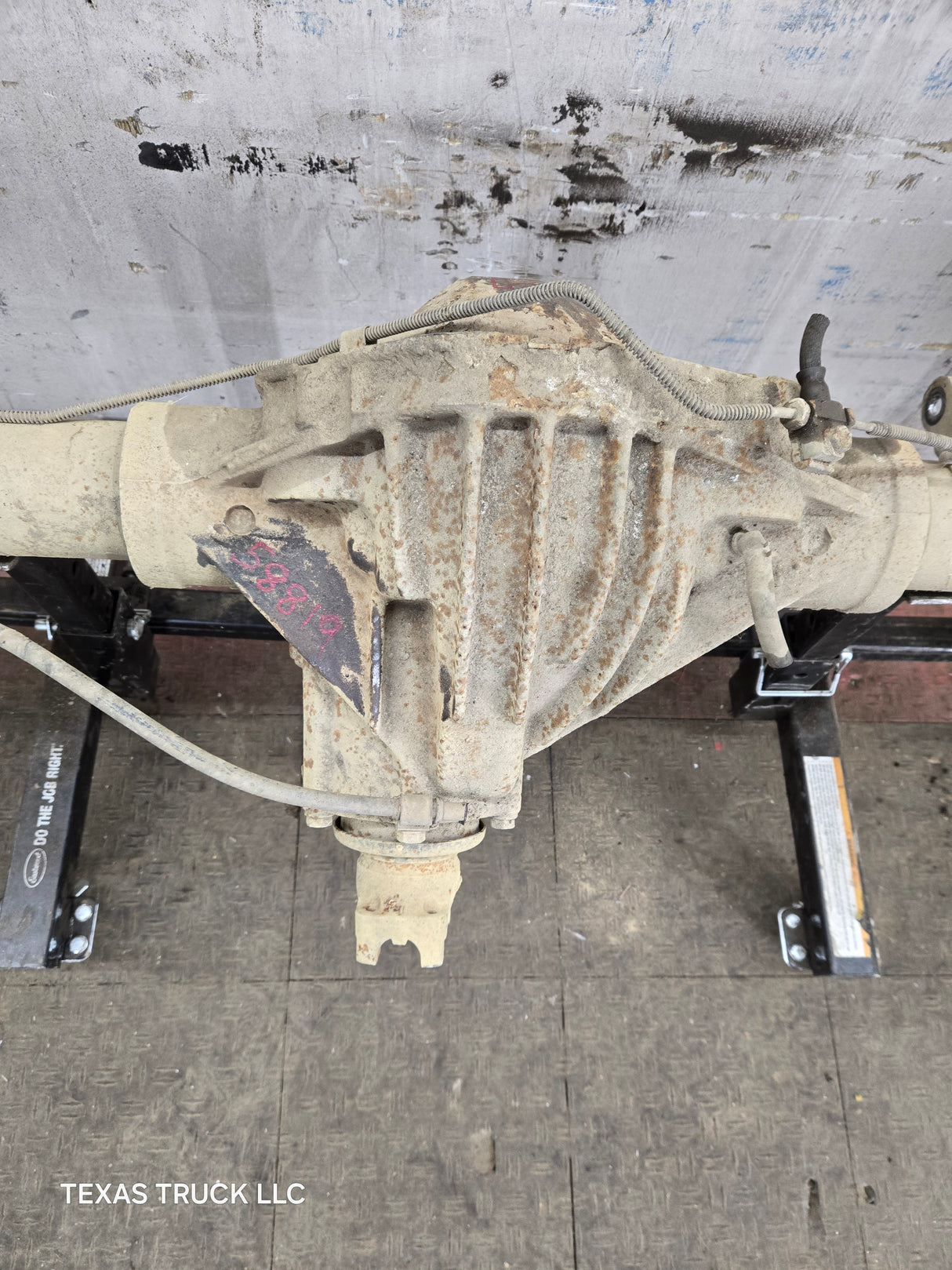 2000 Chevrolet Silverado / GMC Sierra 2500 3500 HD OLD Body Style Rear Axle 4.10 Full Floating